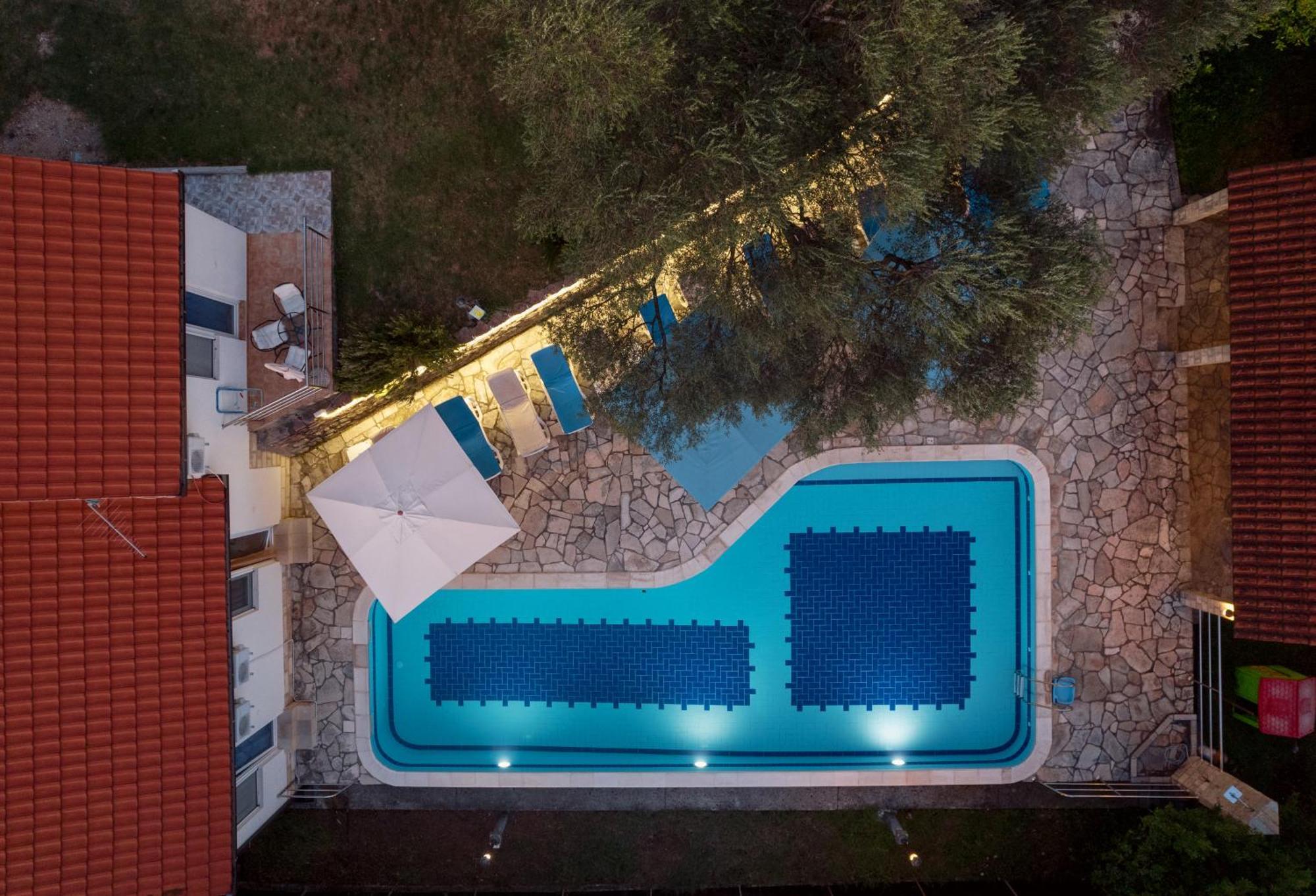 Villa Mia Apartments Bijela Exterior foto